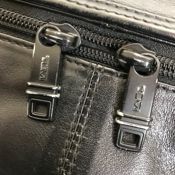 TUMI Black Leather 15" x 11" Soft Side Briefcase - Picture 16 of 16